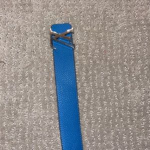 Worn once men’s Louis Vuitton reversible blue and gray belt